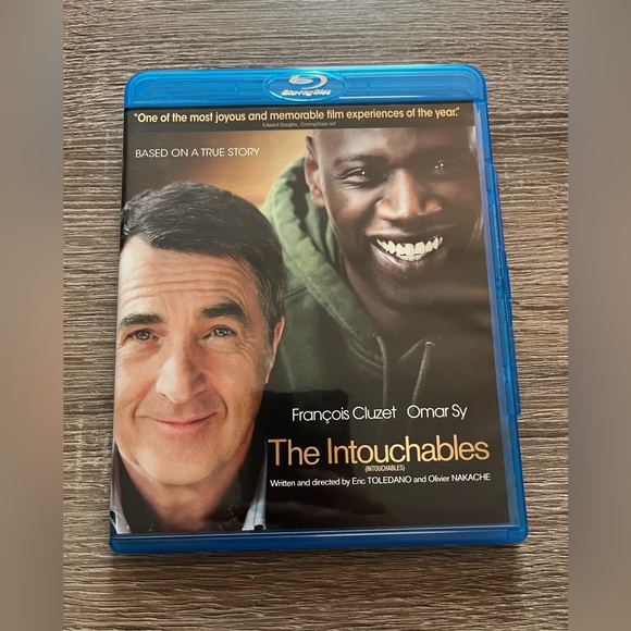 📀 3/$15 or 4/$20 📀 The Intouchables Bluray - Picture 1 of 3